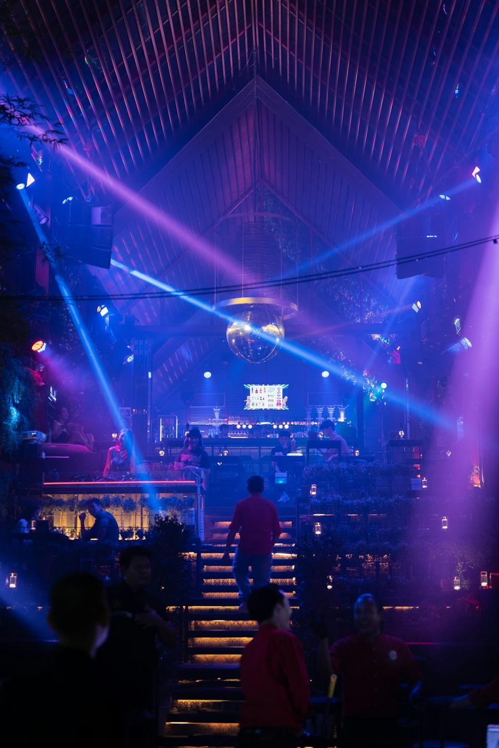 Metro Entertainment Complex